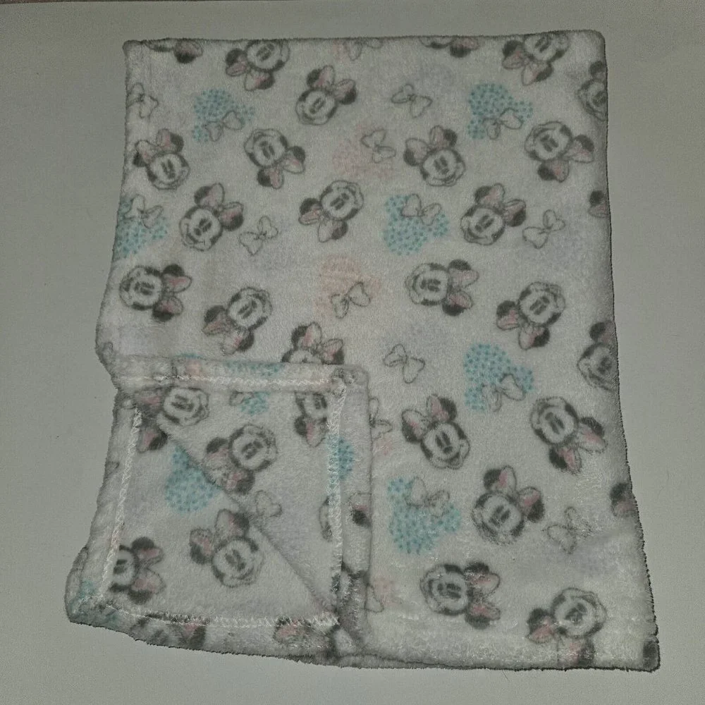 Disney Baby Minnie Mouse Fleece Baby Blanket Blue Pink Purple Polka Dots